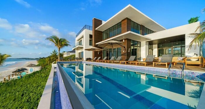 9 Bedroom Luxury Beachfront Home for Sale, Harbour Island, Bahamas ...