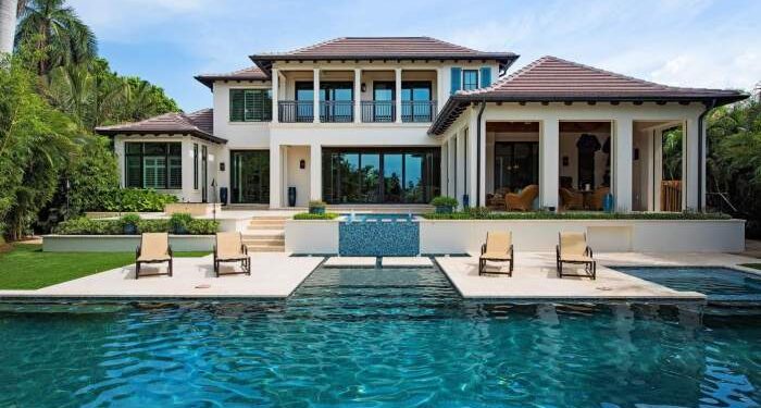 Luxury Beachfront Homes